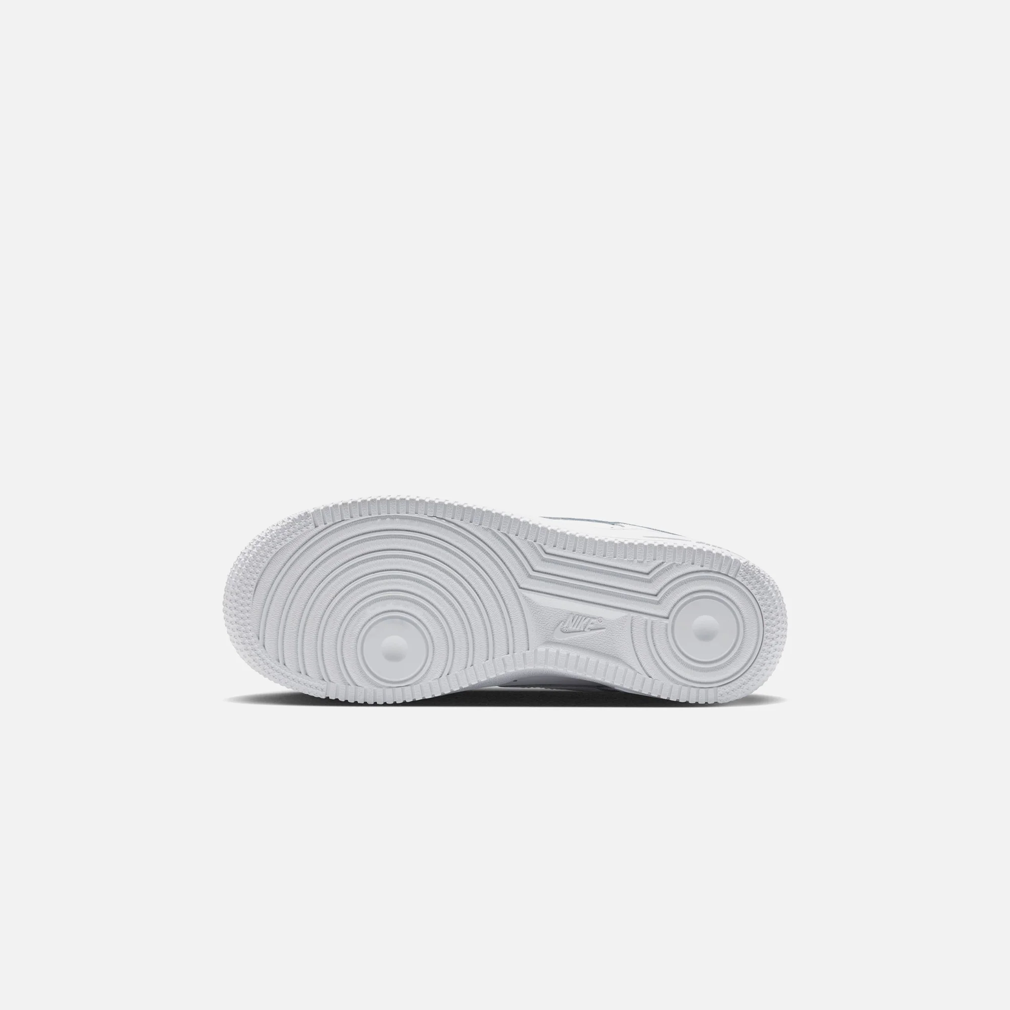 Nike Grade School Air Force 1 Low LE - White - Image 8